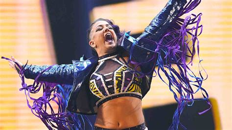 Bayley maintains silence on championship picture; delivers a ...